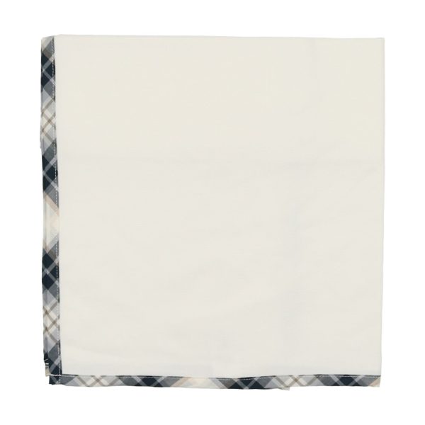 Embroidered white bear blanket by Lilette Sale